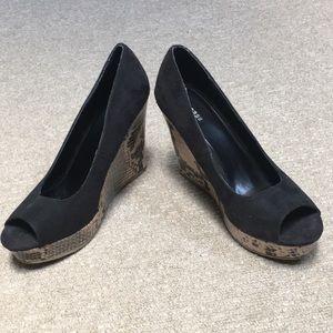 Woman’s Express 4” Black Snakeskin Wedges